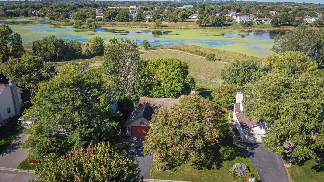 13812 Sunset Lake DR, Burnsville, MN 55337