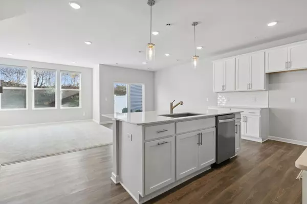 Eagan, MN 55123,4860 Avery CT