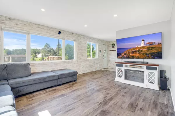 Cambridge, MN 55008,605 Central AVE SW