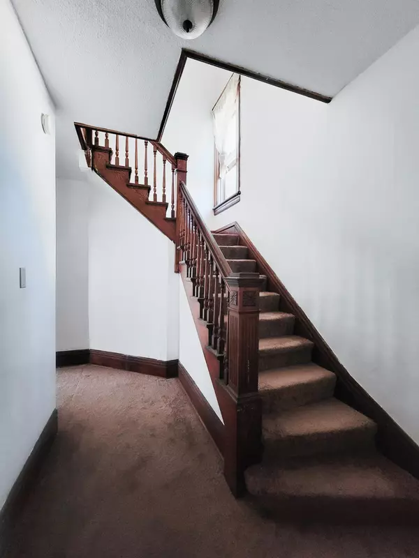 Saint Paul, MN 55130,1039 Edgerton ST