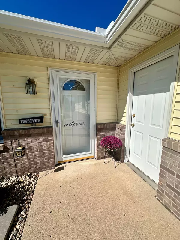 Marshall, MN 56258,814 Southview CT #A