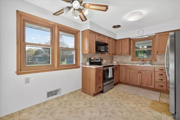 Bloomington, MN 55420,8715 2nd AVE S