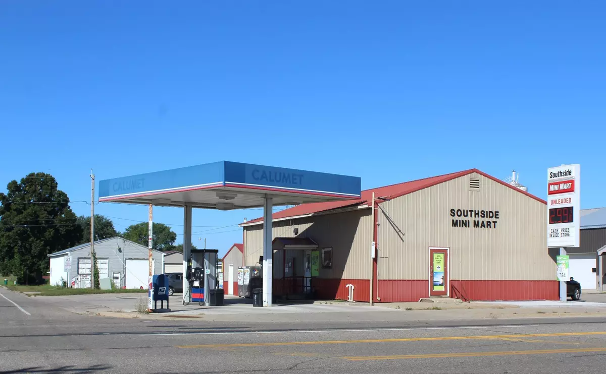 Staples, MN 56479,223 6th ST SE