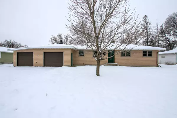 620 4th AVE SW, Hutchinson, MN 55350