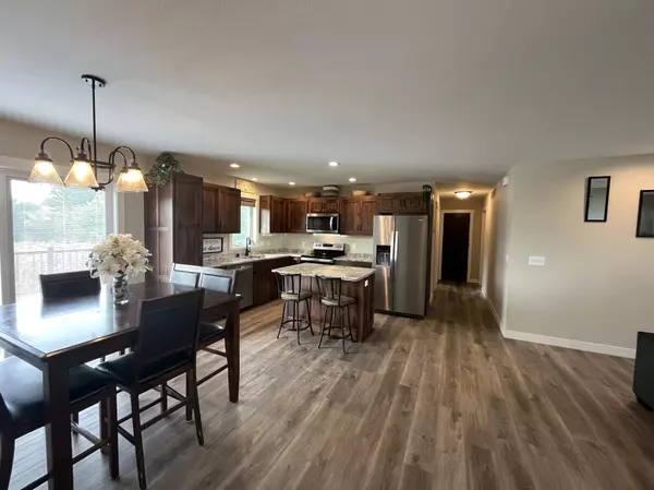Plainview, MN 55964,615 7th AVE NE
