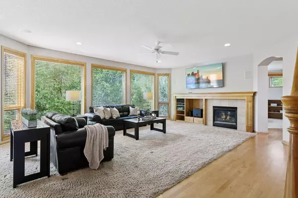 Medina, MN 55340,4795 Foxberry DR