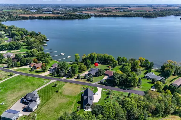 Faribault, MN 55021,4110 Wells Lake CT