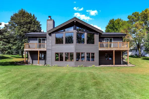 Faribault, MN 55021,4110 Wells Lake CT