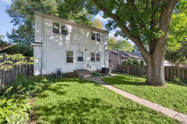 Minneapolis, MN 55417,5112 16th AVE S