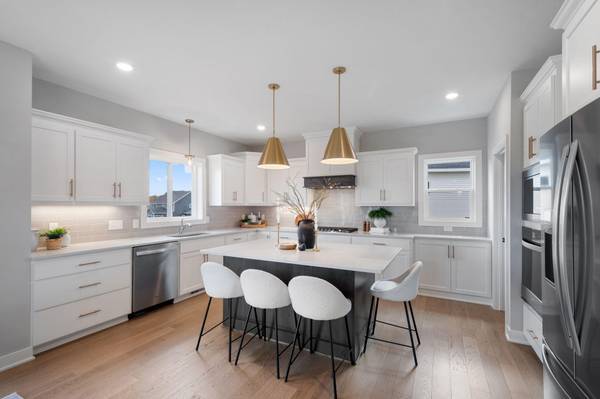 4980 Kyla WAY SE, Prior Lake, MN 55372