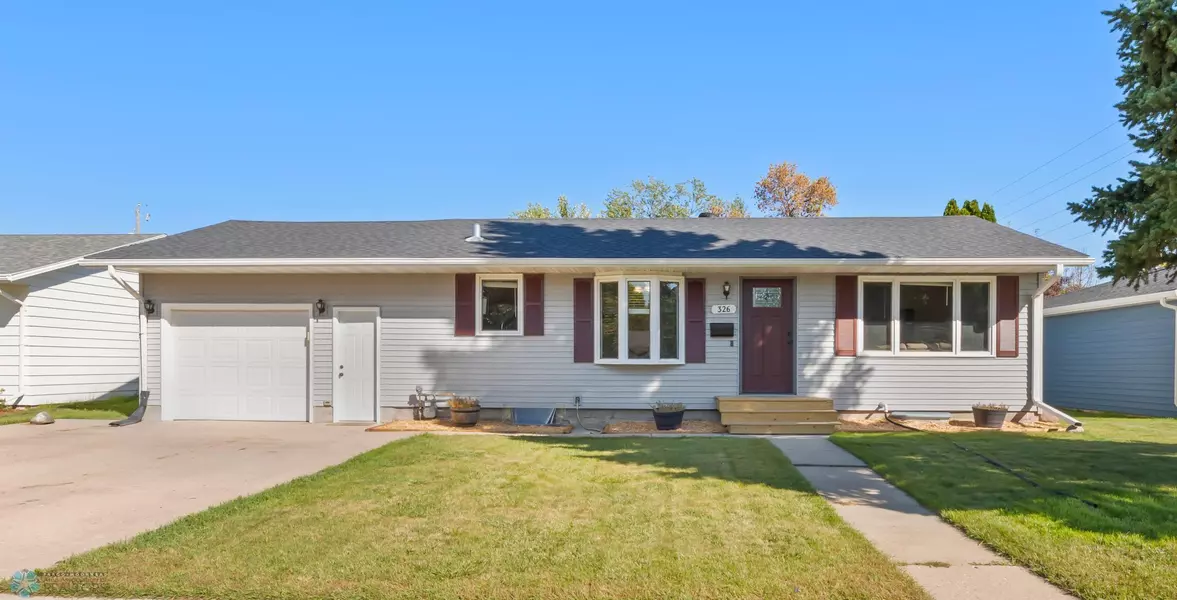 326 7th AVE E, West Fargo, ND 58078