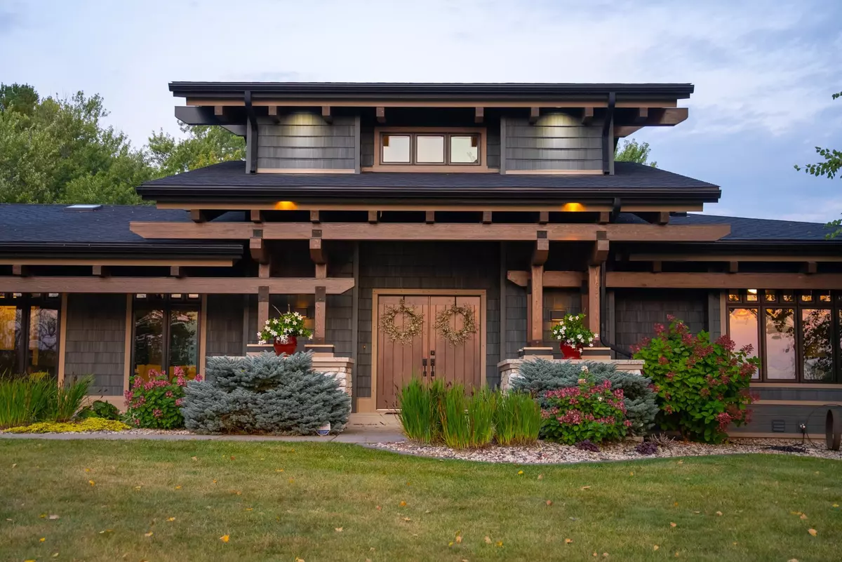 La Crescent, MN 55947,32979 County Road 1