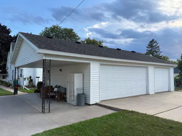 Rochester, MN 55904,815 E Center ST