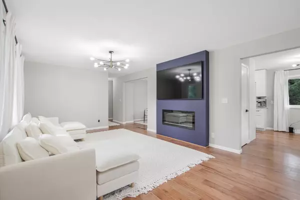 Minnetonka, MN 55345,5317 Forest RD