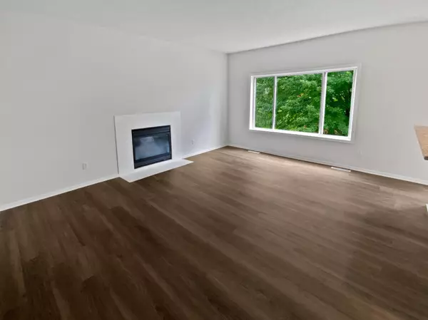 Eden Prairie, MN 55347,17837 Haralson DR