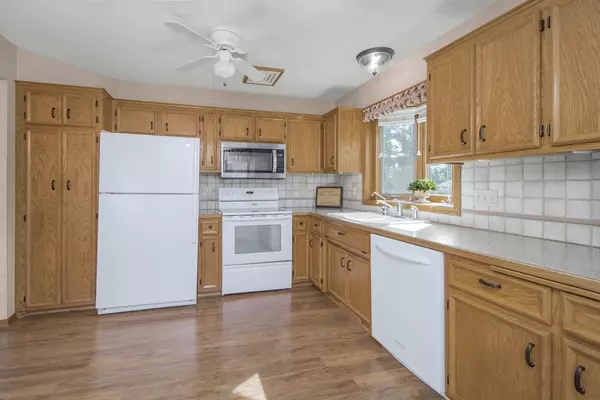 Apple Valley, MN 55124,14126 141st ST W