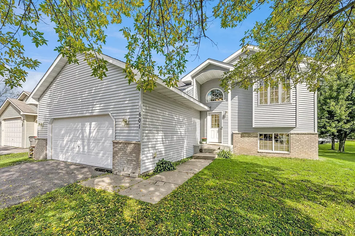 Isanti, MN 55040,601 Park Brook RD NW