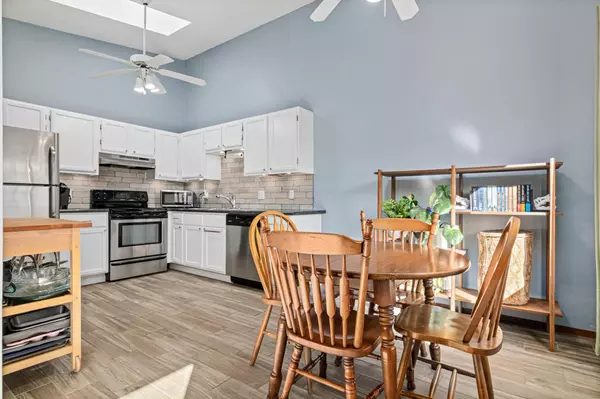 18130 Covington PATH,  Minnetonka,  MN 55345