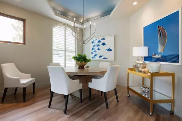 Wayzata, MN 55391,745 Rice ST E