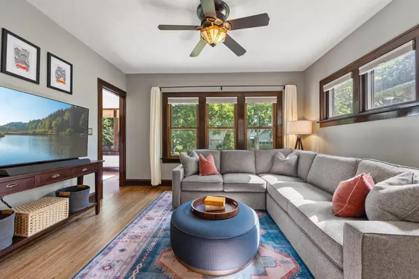 Minneapolis, MN 55407,4736 15th AVE S