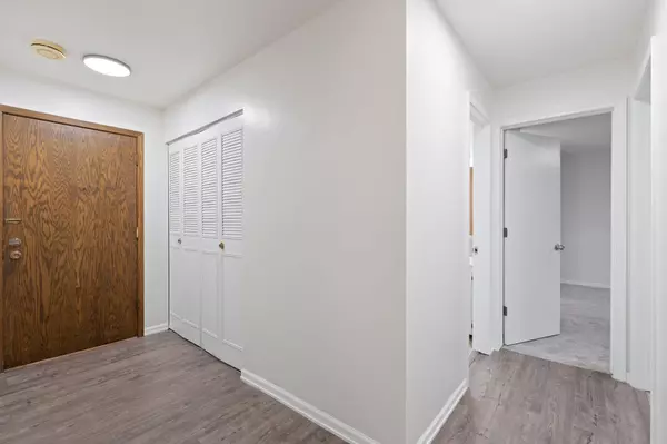 Saint Louis Park, MN 55426,3200 Virginia AVE S #209