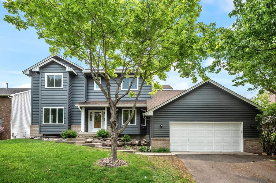 8798 Fountain LN N, Maple Grove, MN 55311