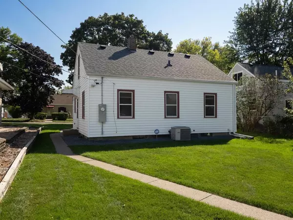 West Saint Paul, MN 55118,1149 Smith AVE S