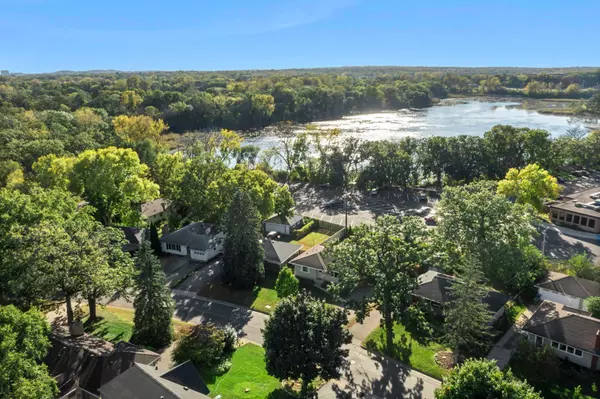 Saint Louis Park, MN 55426,2554 Boone AVE S