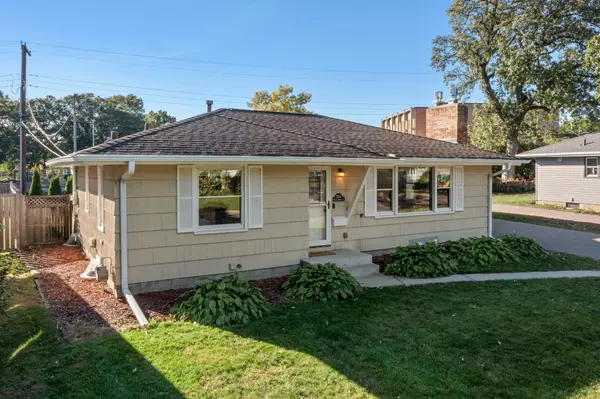 2554 Boone AVE S, Saint Louis Park, MN 55426