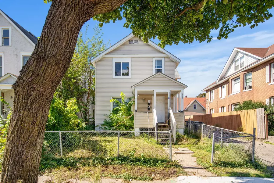 955 Burr ST, Saint Paul, MN 55130