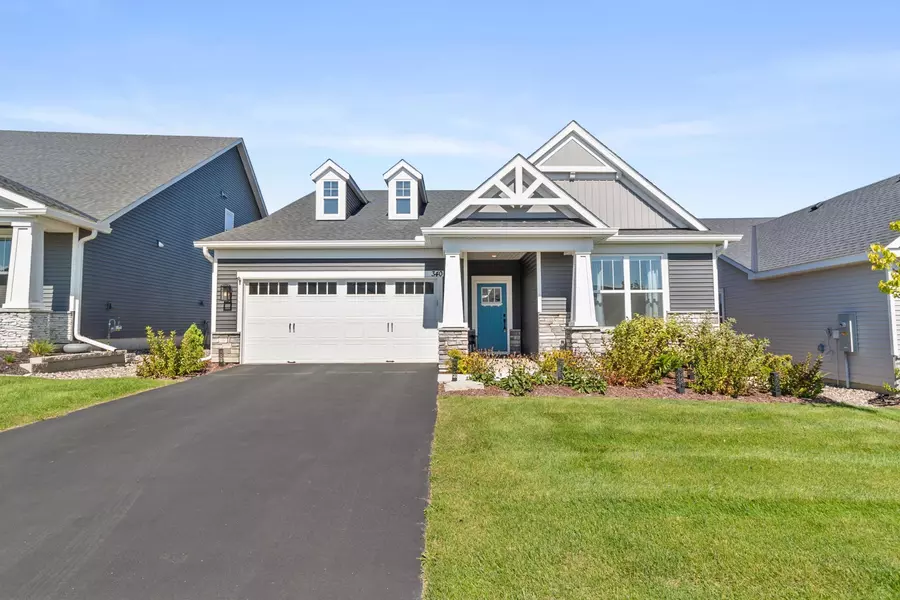 340 Bluejay AVE, Chaska, MN 55318