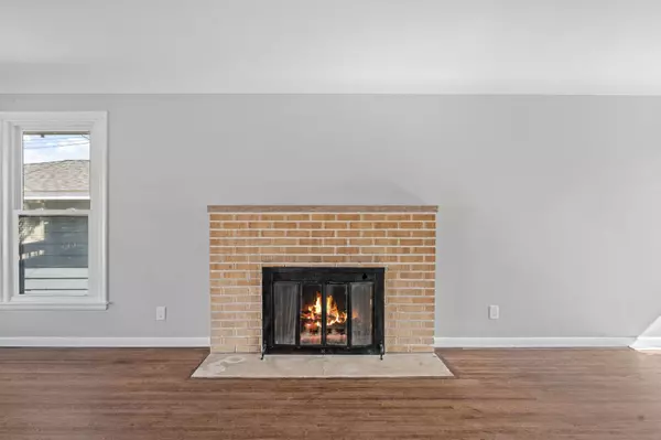 Saint Paul, MN 55117,373 Nebraska AVE W