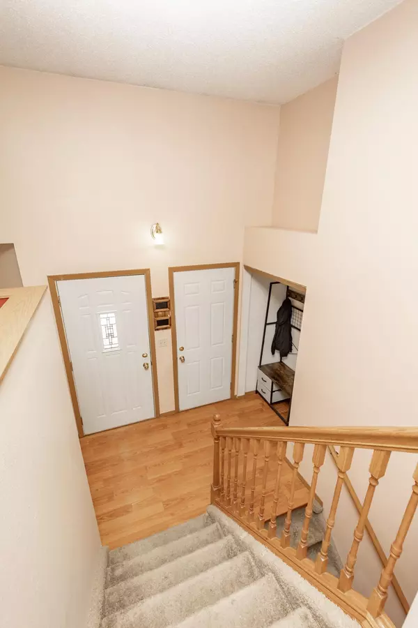 Fargo, ND 58103,806 49th ST S