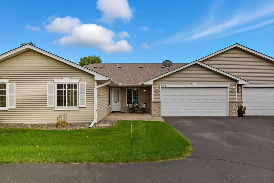 6116 150th ST N, Hugo, MN 55038