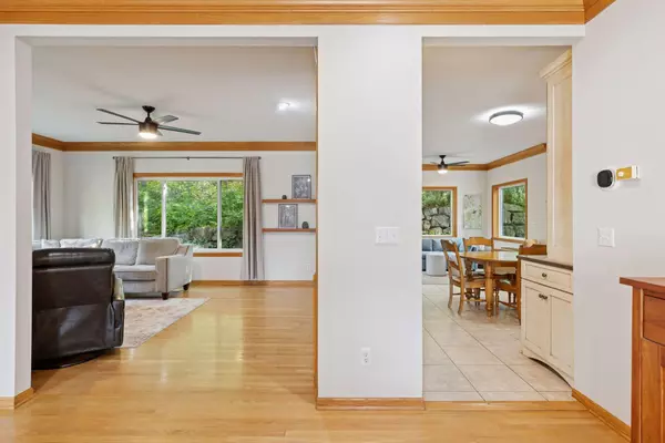 Shoreview, MN 55126,833 Amble CT