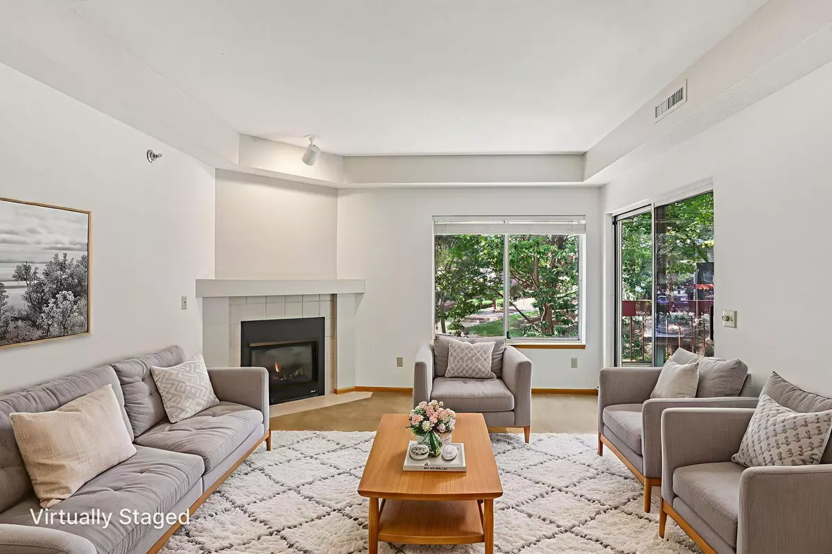 Edina, MN 55435,7520 Edinborough WAY #2112