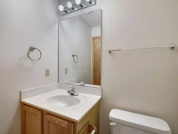 Plymouth, MN 55446,4275 Merrimac LN N #20