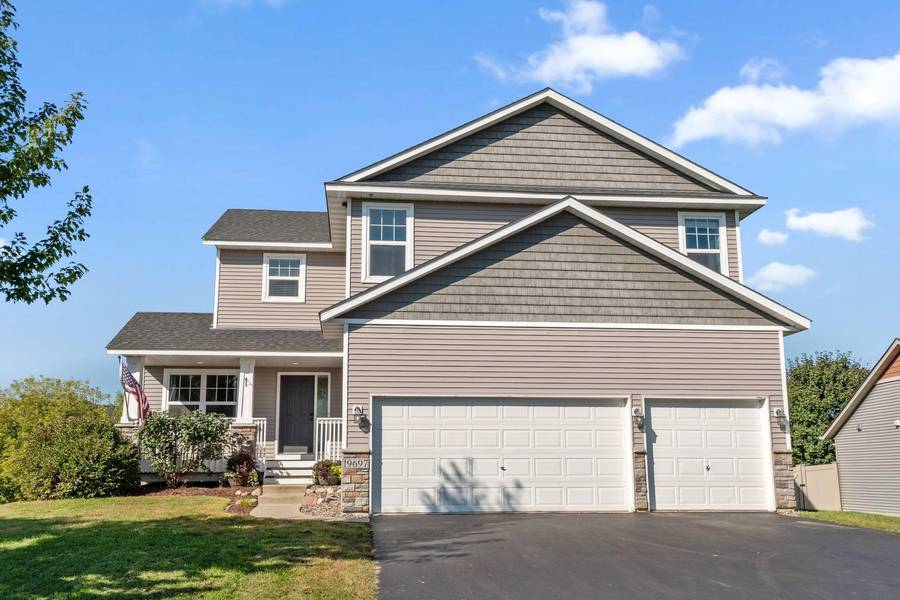 19697 Deerbrooke PATH, Farmington, MN 55024