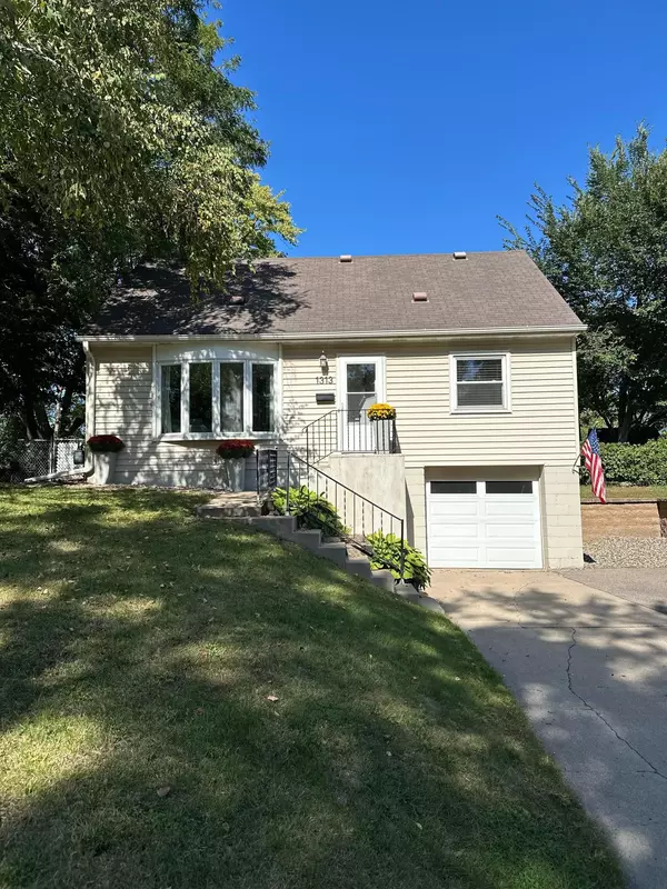 1313 Kilmer AVE, Saint Louis Park, MN 55426