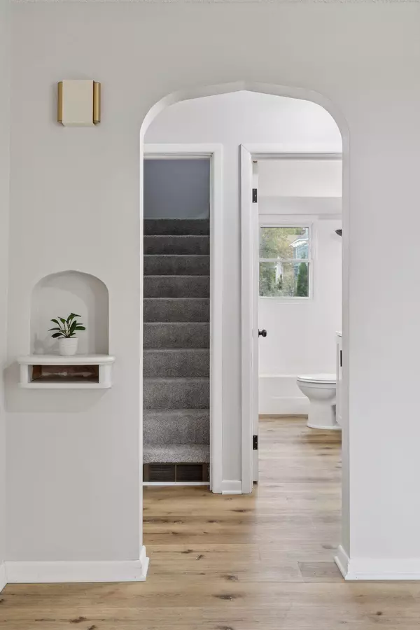 Winthrop, MN 55396,210 N Renville ST