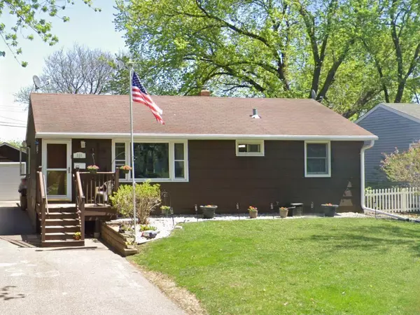 531 12th AVE S, South Saint Paul, MN 55075