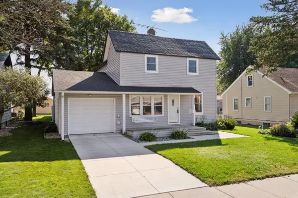 Waconia, MN 55387,433 E 2nd ST