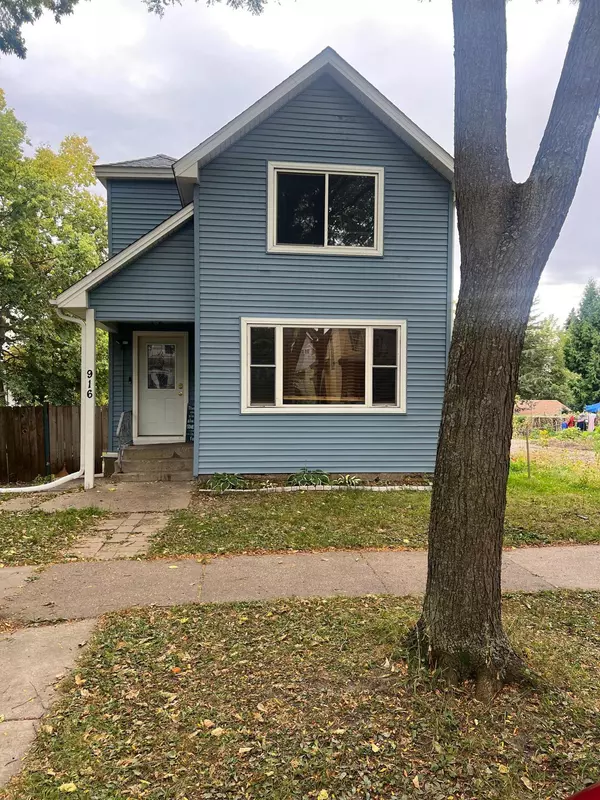 916 York AVE, Saint Paul, MN 55106