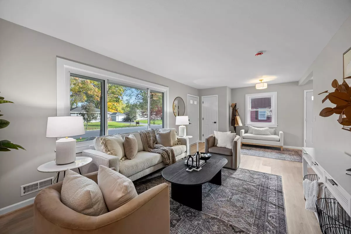 Blaine, MN 55434,361 Territorial RD NE