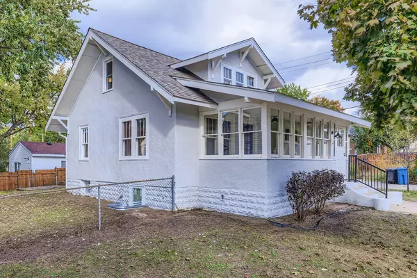 Minneapolis, MN 55407,1910 E 42nd ST