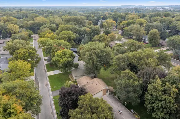 New Brighton, MN 55112,91 19th AVE SW