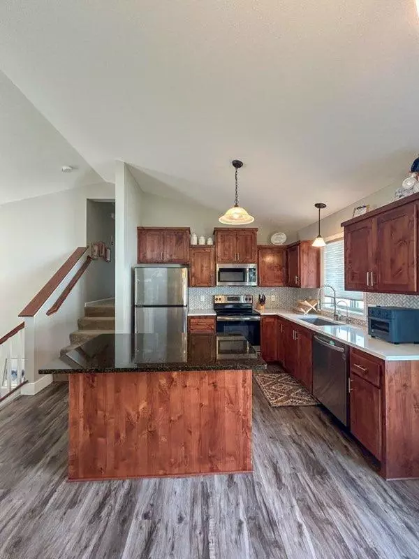 Monticello, MN 55362,9169 Golden Pond LN