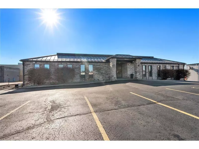 1810 Crest View DR #4, Hudson, WI 54016