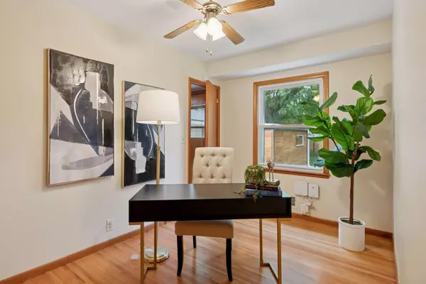 Bloomington, MN 55420,9516 4th AVE S