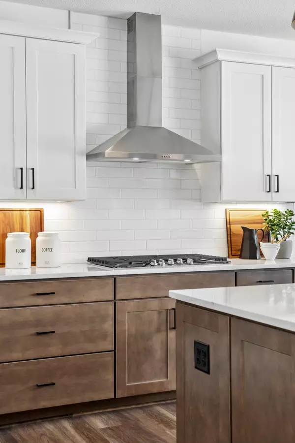 Woodbury, MN 55129,4604 Island Park Bay